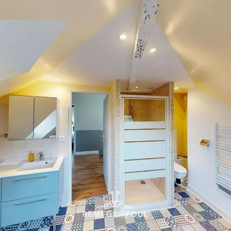 Duplex Traversiere Spacious 100m From The Port 4 Guests