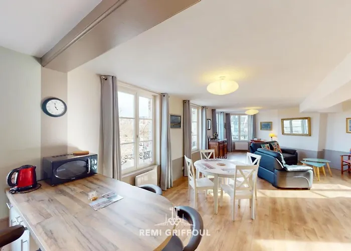 Duplex Traversiere Spacious 100m From The Port 4 Guests Lägenhet